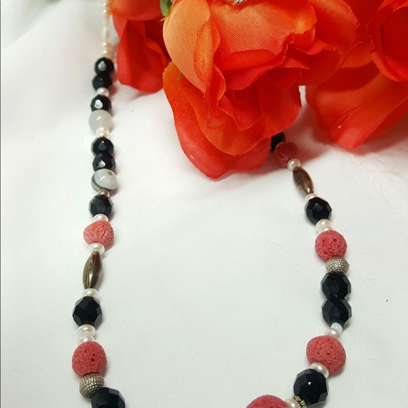 Genuine Sponge Coral Beaded Necklace 22” long - Picture 3 of 4
